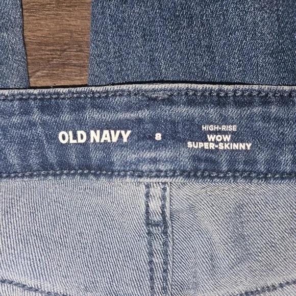 Old Navy Wow Super Skinny Jeans - Size 8 - Picture 5 of 6